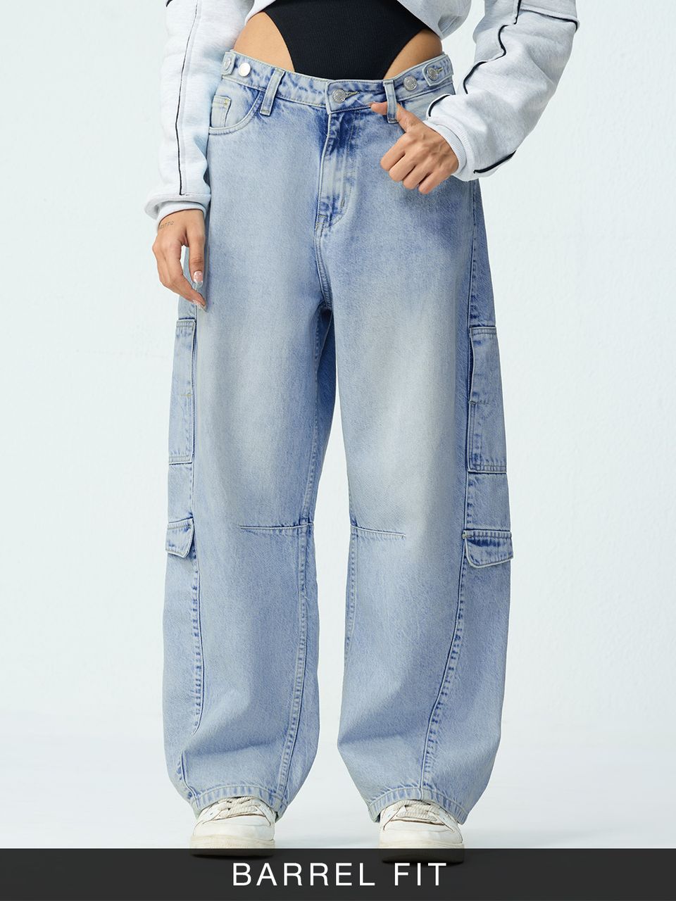 Barrel-Fit Denim: Arctic Women Cargo Jeans